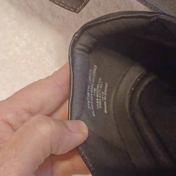 Bass Mary Jane's velcro closure women's size 12 - Picture 4 of 5